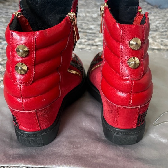 Giuseppe Zanotti Red and Black Crystal Embellished Sneakers - Picture 15 of 15